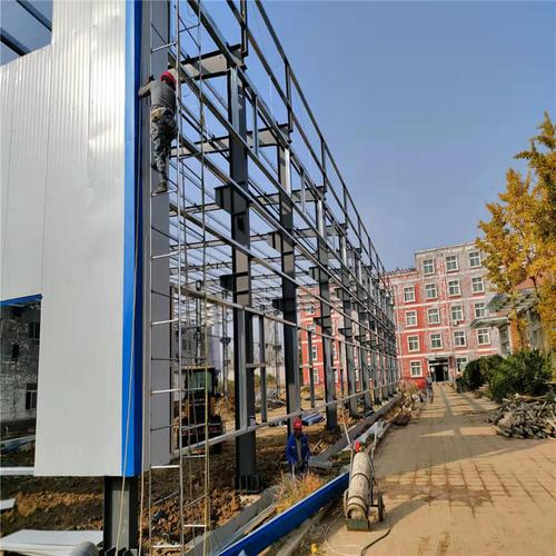 山东厂家销售钢结构厂房 膜结构制作安装一手货源钢结构 房屋仓库